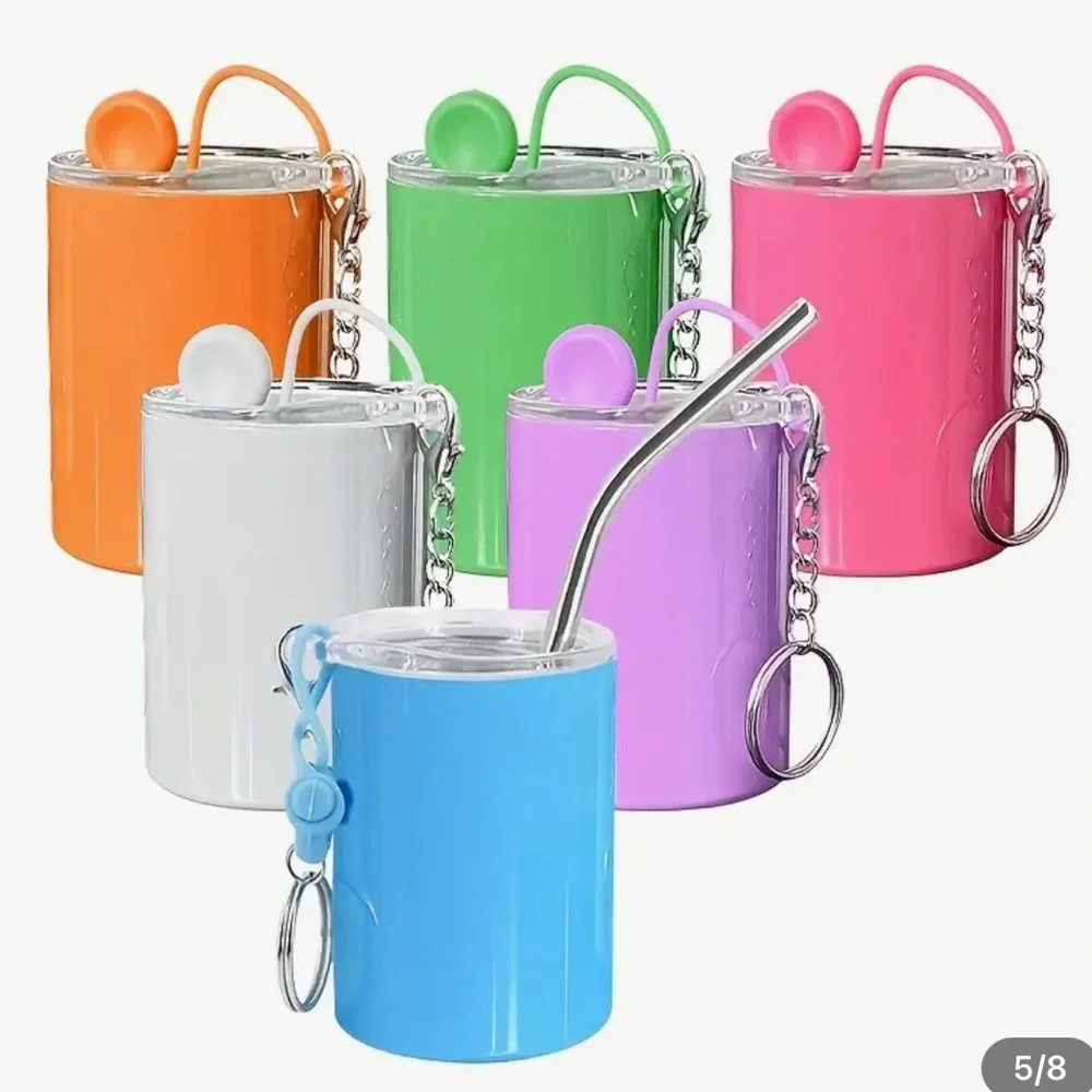 3 oz Pup Cup’s with keychain attached. Assorted colors available. Personalize